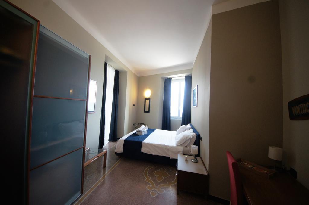 Luna Rooms Savona Eksteriør bilde